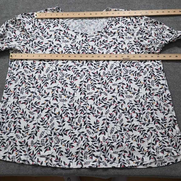 Top Women 2X Lot of 2 AE In Every Story Northern Reflections Floral Soft Cottage - Picture 8 of 16